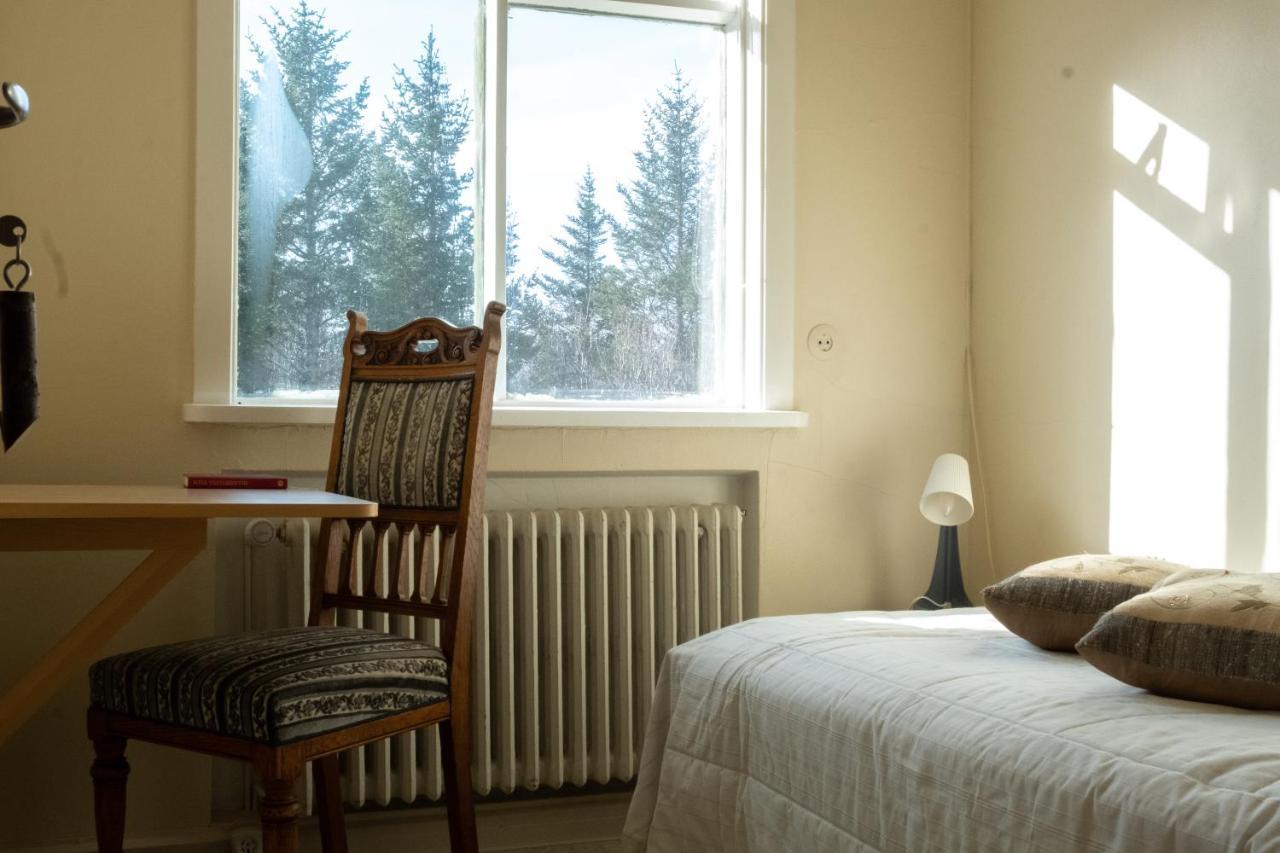 The Guesthouse By The Fjord Thingeyri エクステリア 写真