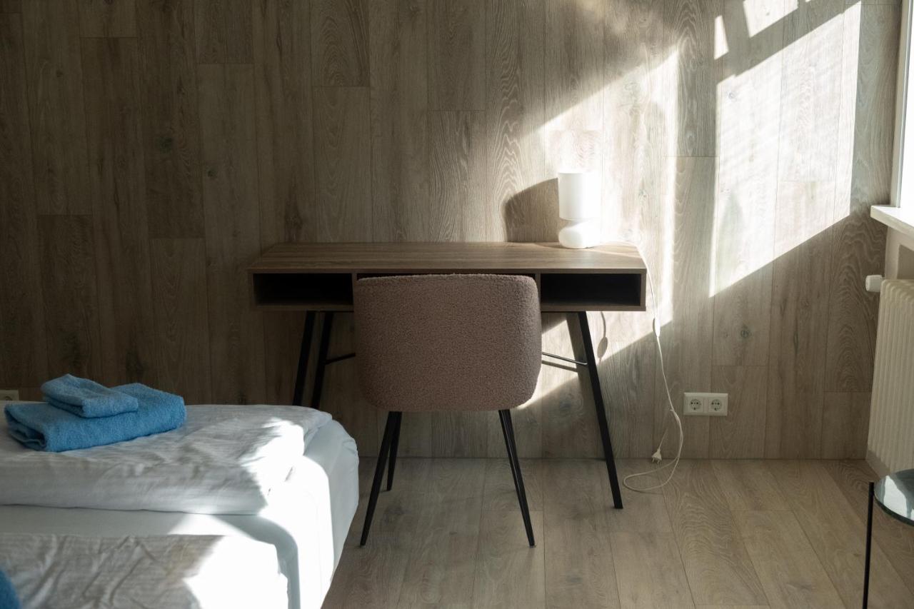 The Guesthouse By The Fjord Thingeyri エクステリア 写真