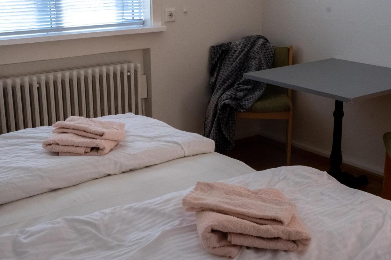 The Guesthouse By The Fjord Thingeyri エクステリア 写真